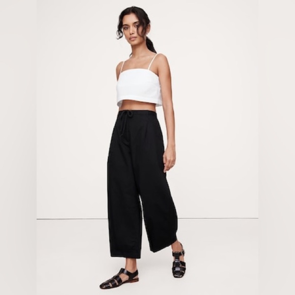 BANANA REPUBLIC HIGH-RISE PLEATED COTTON POPLIN CROPPED PANT - Picture 6 of 10